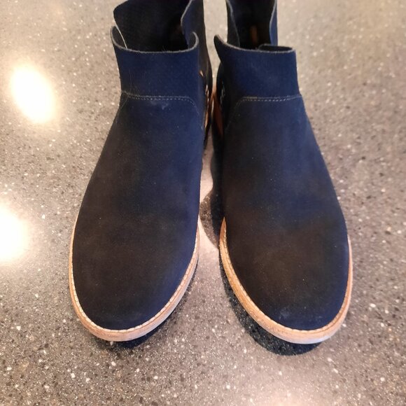 Clarks Black Ankle Boots - Picture 4 of 9